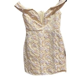 Lulu's Favorite Song Yellow Floral Jacquard Off-the Shoulder Mini Dress Small